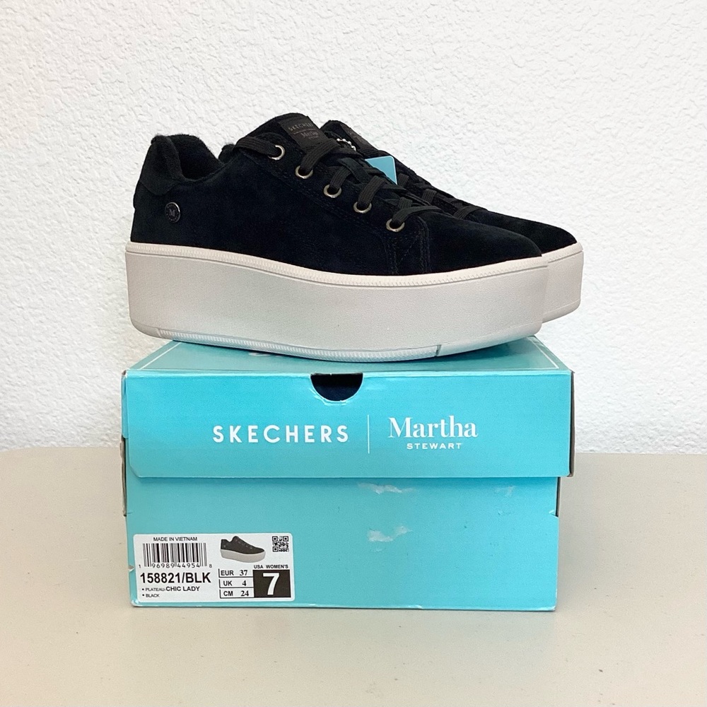Skechers 7 NWOT Plateau Black Platform Sneakers Suede Leather Women’s Shoes